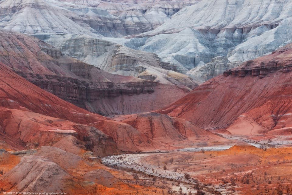 Алтын-Емель